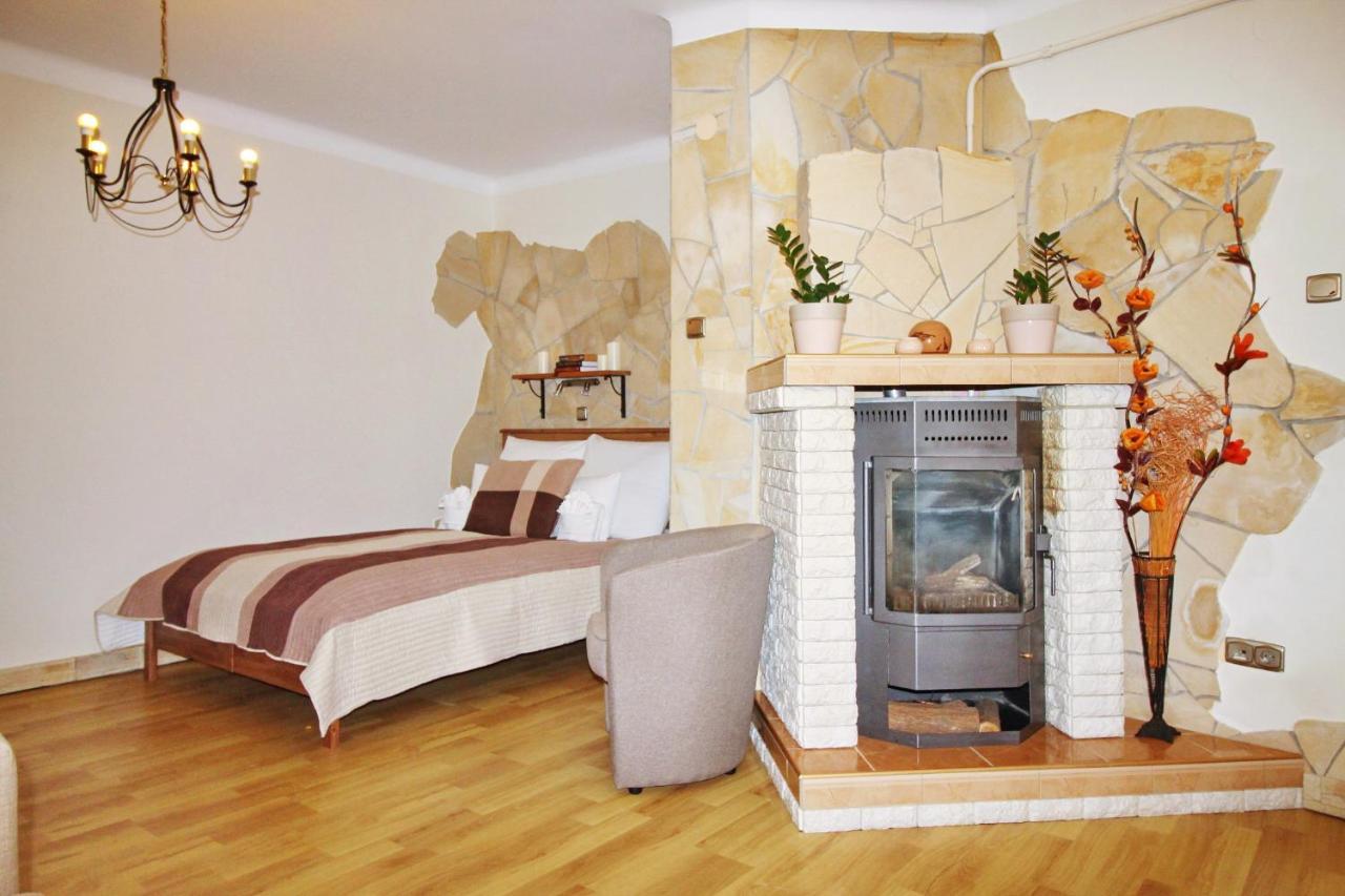 Cosy Castle Apartment Budapest Exterior photo