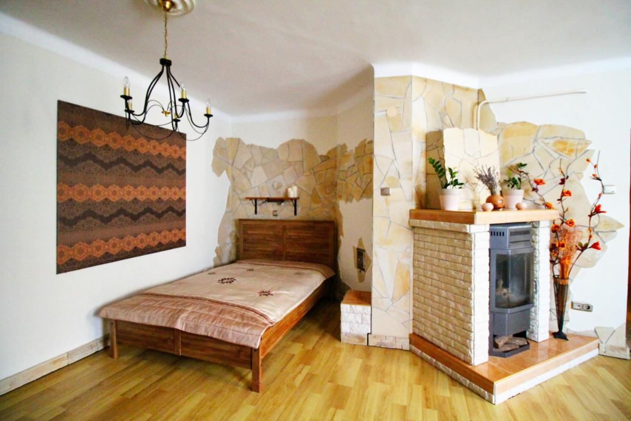 Cosy Castle Apartment Budapest Exterior photo